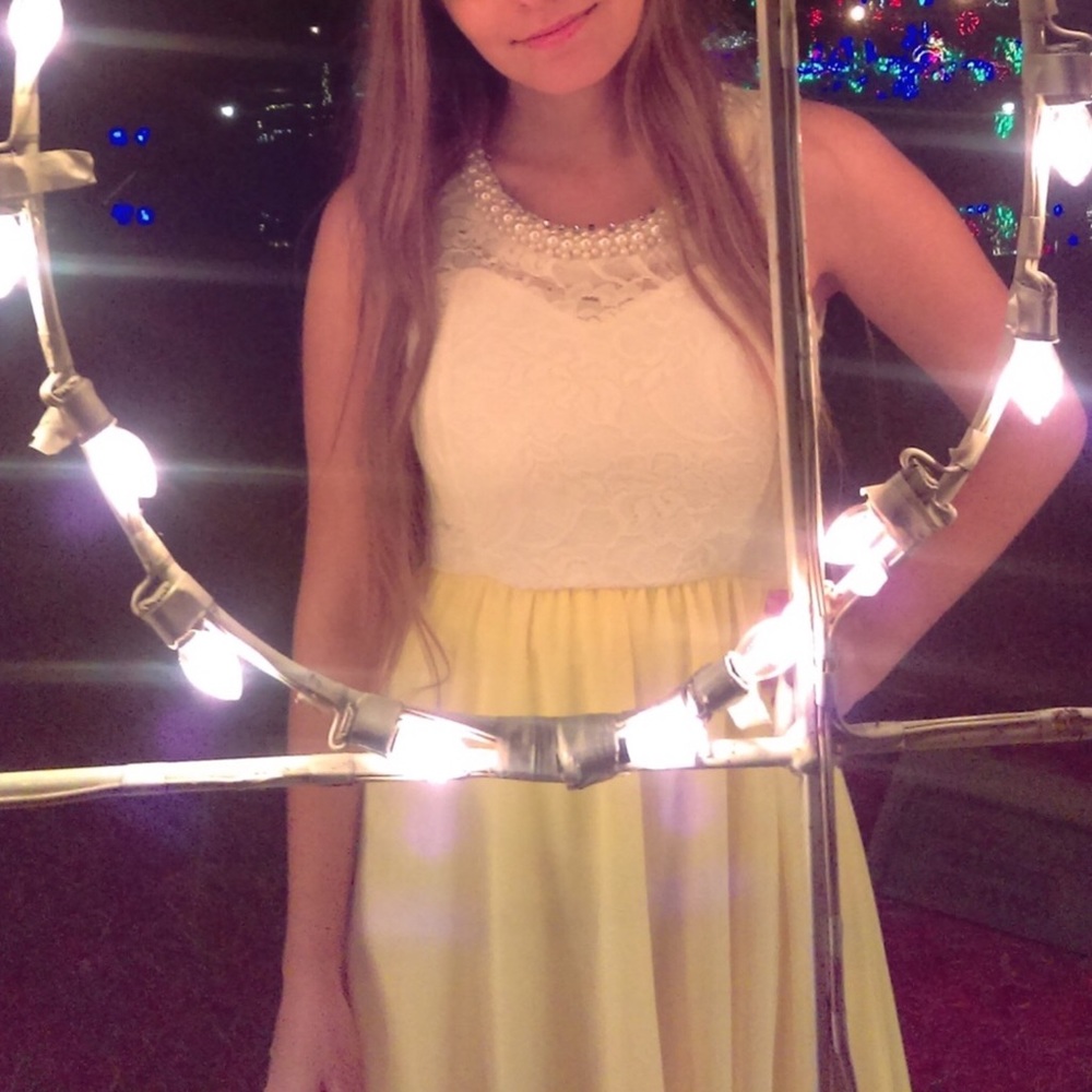 Yellow & White Lace Semi Formal Dress M